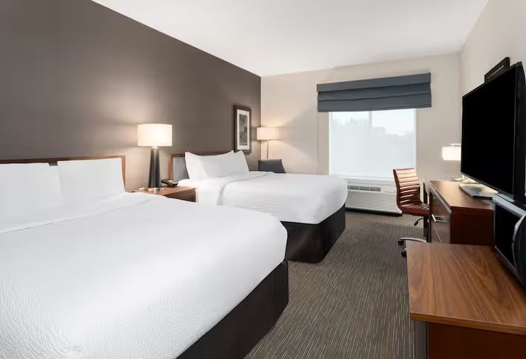 Queen Room Hampton Inn Nashville Airport