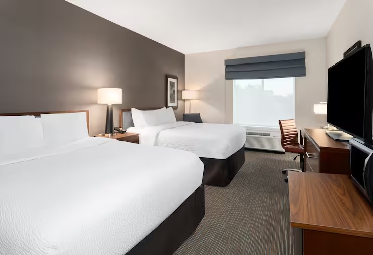 Queen Room Hampton Inn Nashville Airport